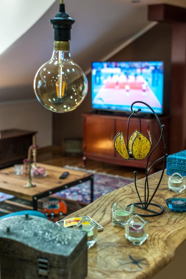 Apartment Wizard House *